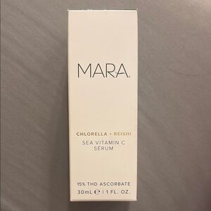 Ara Sea Vitamin C Serum with Gold Cap